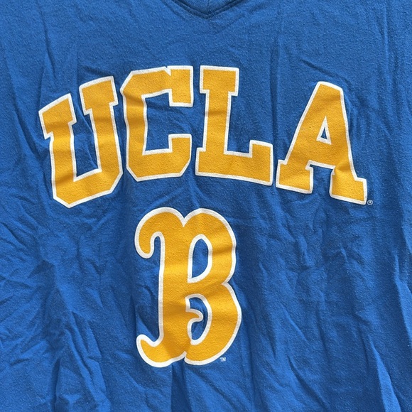 UCLA t shirt - Picture 2 of 2